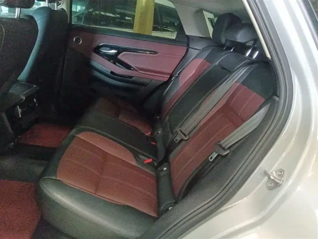 Land Rover Range Rover Evoque — Фото автомобиля 12