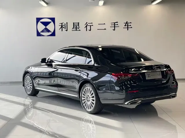 Mercedes-Benz E-Class — Фото автомобиля 9