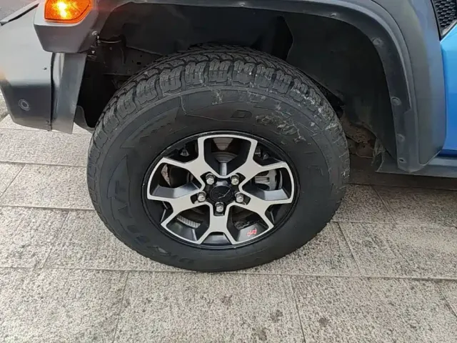 Jeep Wrangler — Фото автомобиля 22