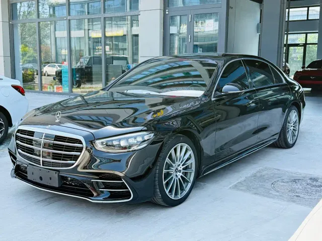 Mercedes-Benz S-Class — Фото автомобиля 2