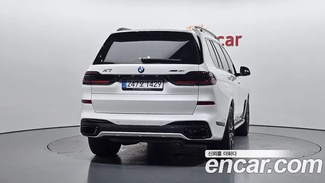 BMW X7 — Фото автомобиля 3