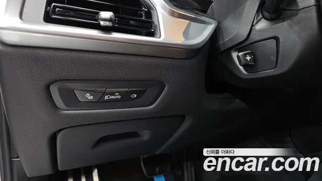 BMW X6 xDrive40i M Sport — Фото автомобиля 25