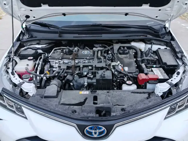 Toyota Corolla 2022 Hybrid 1.8L E-CVT Pioneer Edition — Фото автомобиля 6