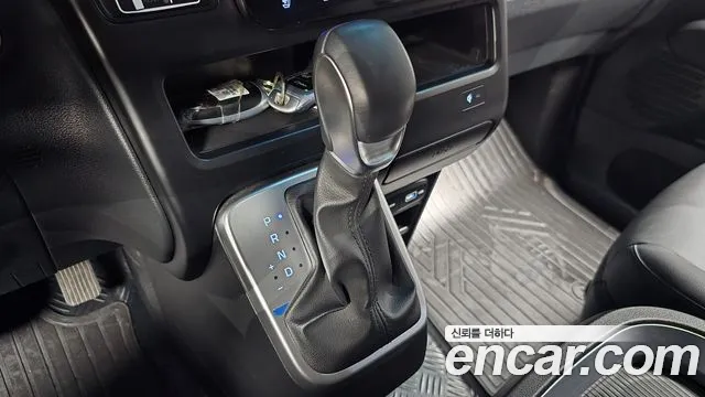 Hyundai Staria — Фото автомобиля 12