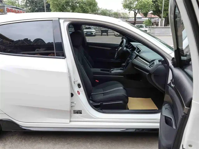 Honda Civic — Фото автомобиля 17
