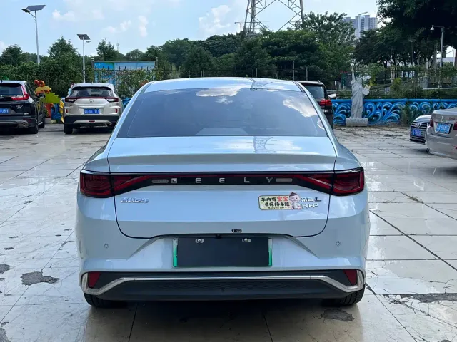 Geely Emgrand L — Фото автомобиля 6