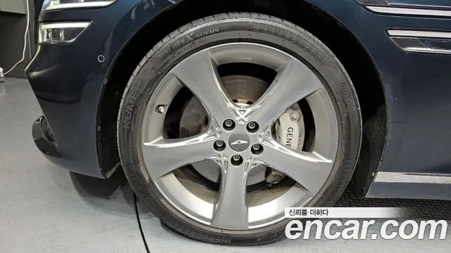 Genesis G80 Бензин 2.5 турбо AWD — Фото автомобиля 5