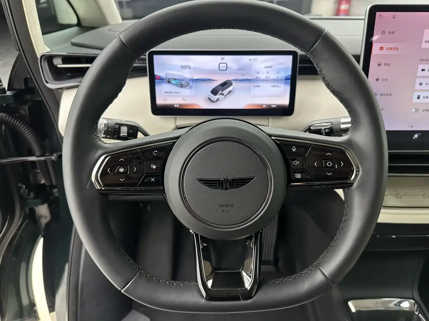 Geely Galaxy Yizhen L380 2025 Model 805km Flagship Edition AWD — Фото автомобиля 27