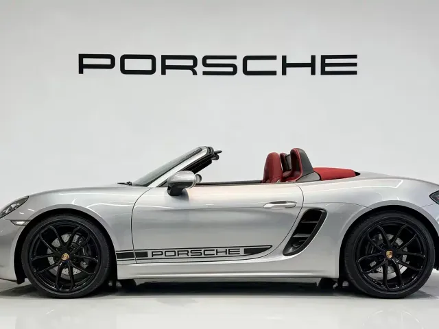 Porsche 718 — Фото автомобиля 3