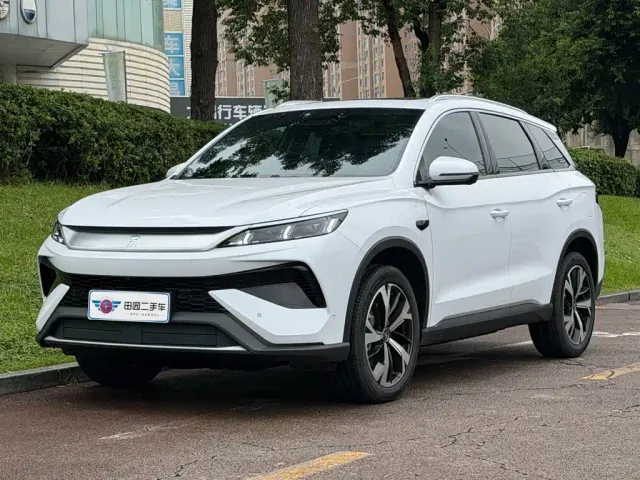 Фотография автомобиля — BYD Song Pro
