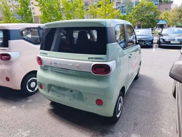 Wuling Hongguang Mini EV — Фото автомобиля 6