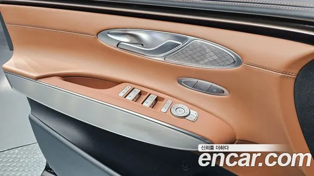 Genesis GV70 — Фото автомобиля 20