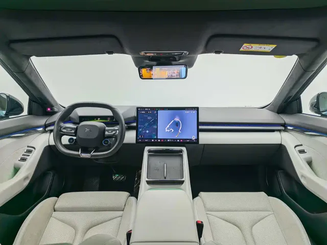 Xpeng P7 — Фото автомобиля 17
