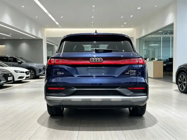 Audi Q6 — Фото автомобиля 5