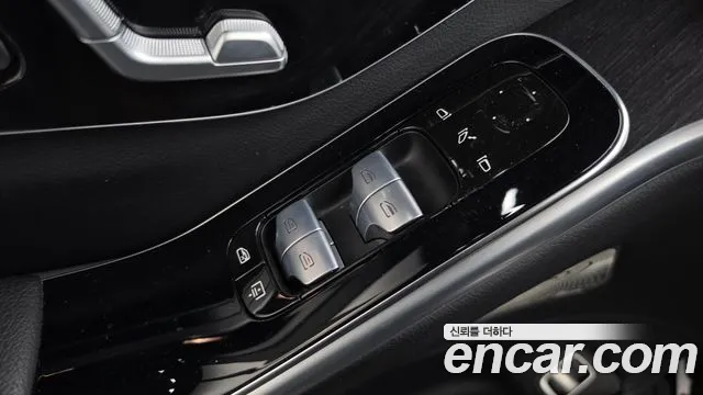 Mercedes-Benz S-Class — Фото автомобиля 17