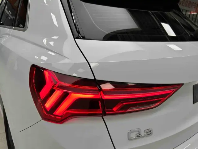 Audi Q3 — Фото автомобиля 24