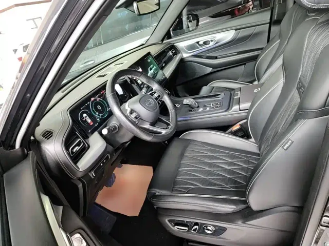 GAC Trumpchi GS8 — Фото автомобиля 14