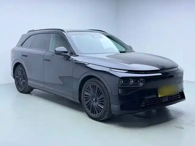 Xpeng G9 — Фото автомобиля 3