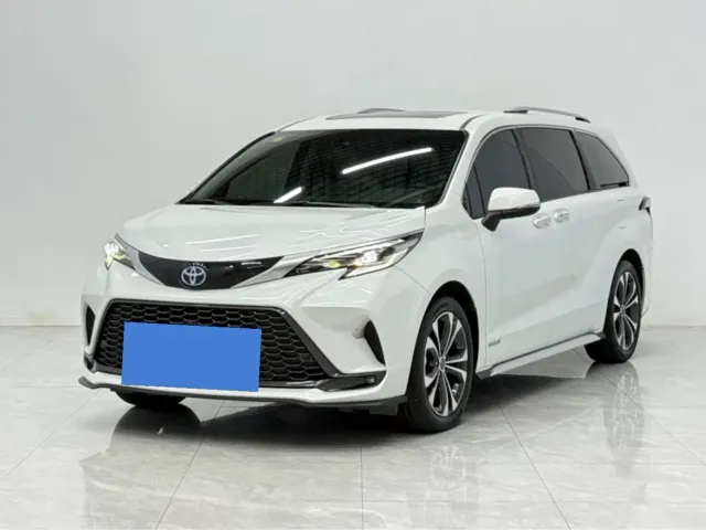 Фотография автомобиля — Toyota Granvia