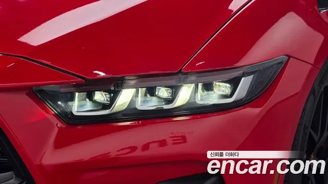 Ford Mustang — Фото автомобиля 7