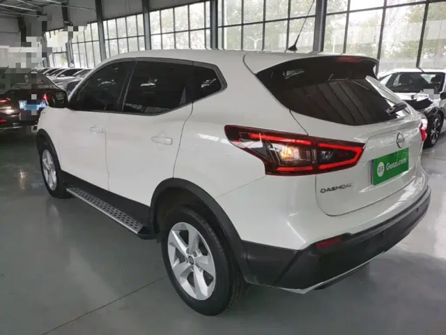 Nissan Qashqai — Фото автомобиля 4