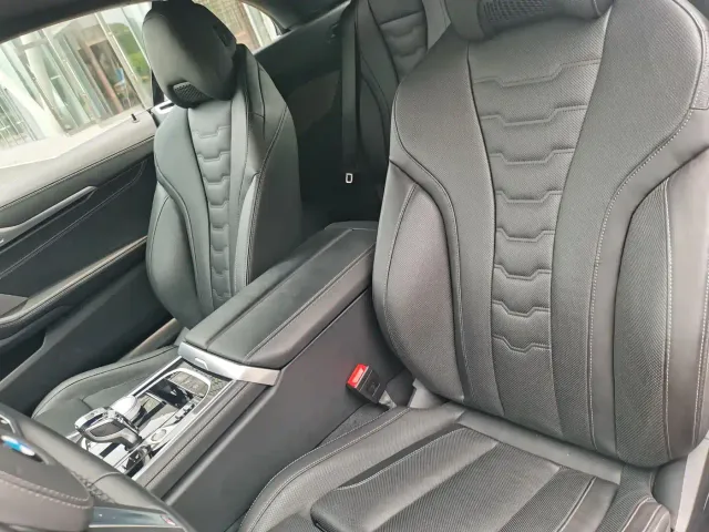 BMW 8 Series — Фото автомобиля 27