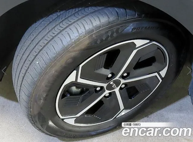 Kia Niro The All New — Фото автомобиля 20