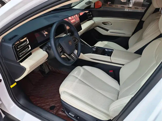 BYD Qin L — Фото автомобиля 7