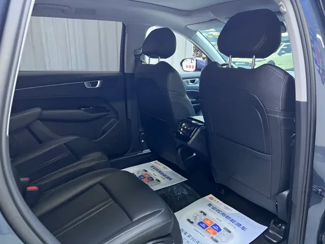 Wuling Victory — Фото автомобиля 16