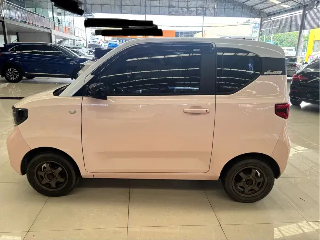 Wuling Hongguang Mini EV — Фото автомобиля 4