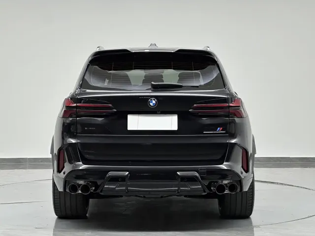 BMW X5 M — Фото автомобиля 7
