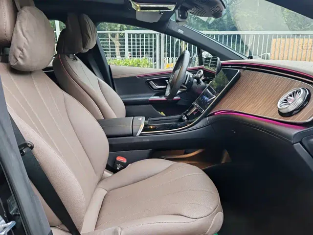 Mercedes-Benz Mercedes-Benz EQE 2025 500 4MATIC Pioneer — Фото автомобиля 12