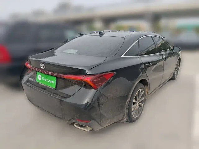 Toyota Avalon — Фото автомобиля 4