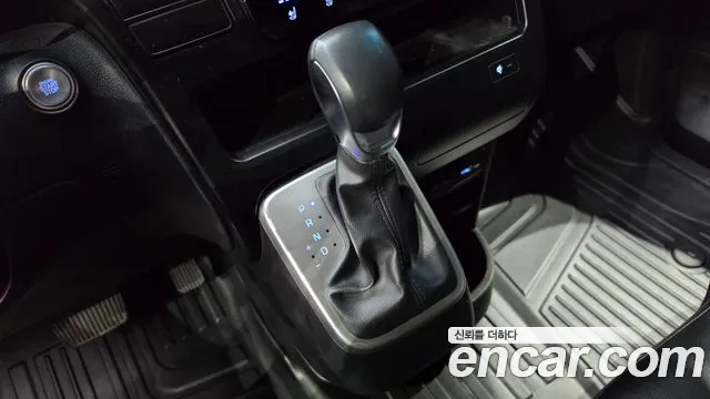 Hyundai Staria Staria Карго 3 места — Фото автомобиля 9