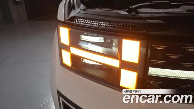 Hyundai Santafe — Фото автомобиля 18