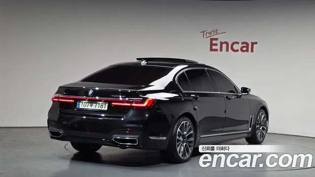 BMW 7-Series — Фото автомобиля 2