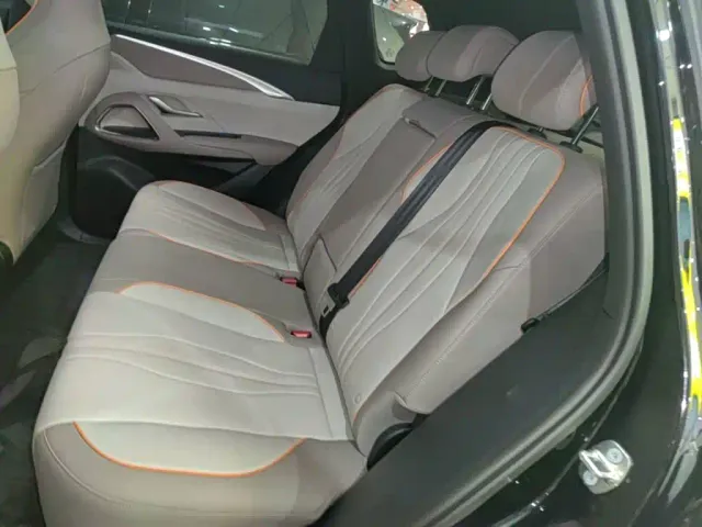 BYD Song Pro — Фото автомобиля 16