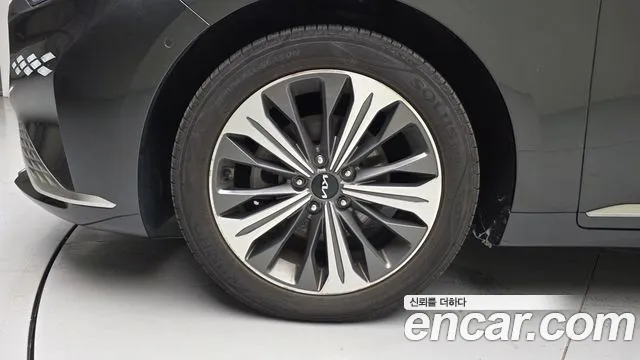 Kia K8 Signature — Фото автомобиля 5