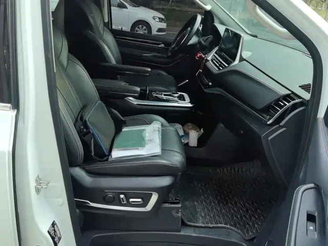 Maxus G20 — Фото автомобиля 8