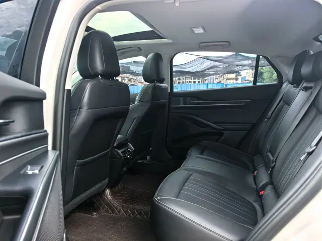 Ford Mondeo — Фото автомобиля 9
