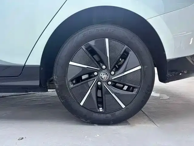 Buick Velite 6 — Фото автомобиля 19