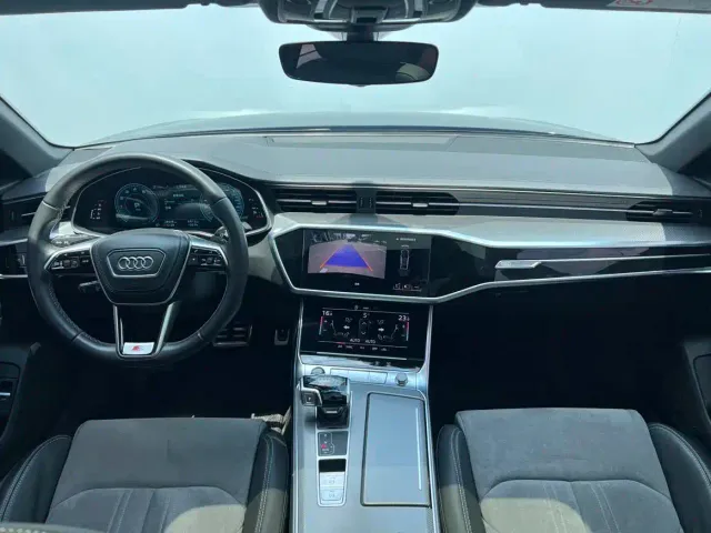 Audi A6L — Фото автомобиля 9
