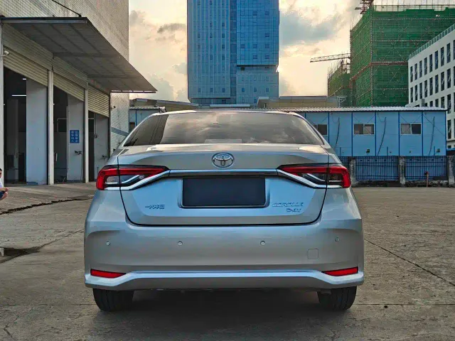 Toyota Corolla — Фото автомобиля 6