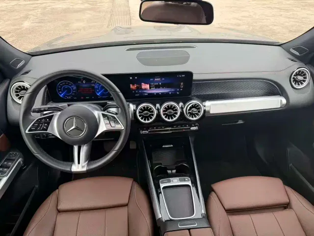 Mercedes-Benz EQB — Фото автомобиля 6