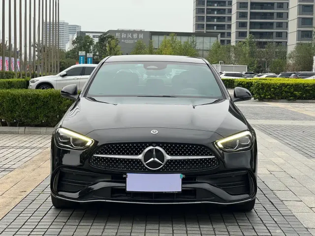 Mercedes-Benz C-Class — Фото автомобиля 2
