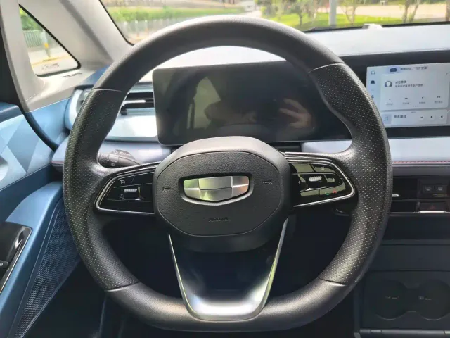 Geely Geometry E Firefly — Фото автомобиля 11
