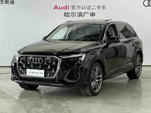 Фотография автомобиля — Audi Q7