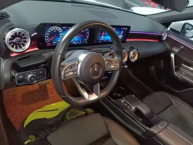 Mercedes-Benz A-Class — Фото автомобиля 9