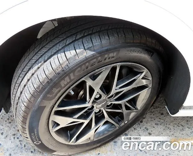 Genesis GV70 2.5T Бензин 2WD — Фото автомобиля 5
