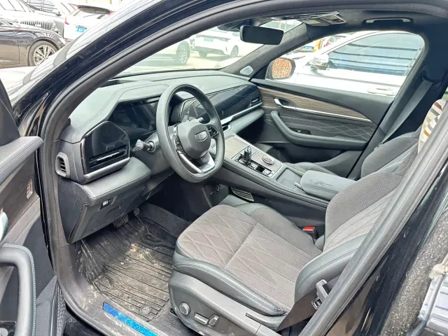 Geely Xingyue L — Фото автомобиля 4